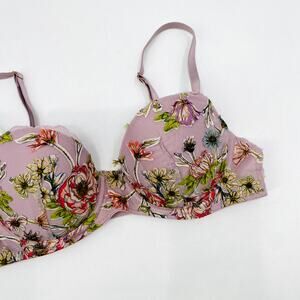Victoria's Secret Purple Floral Lace bra